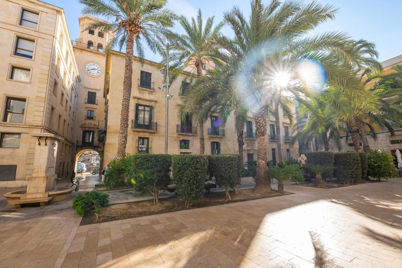 Magic Atico In The Heart Of The Old Town Apartment Alicante Bagian luar foto