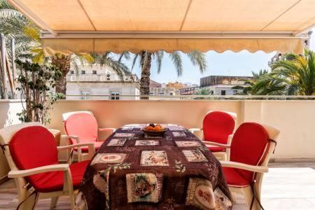 Magic Atico In The Heart Of The Old Town Apartment Alicante Bagian luar foto
